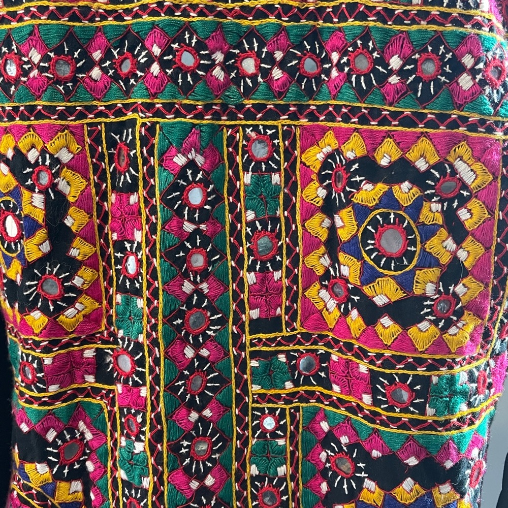 OS Boho Quilted Embroidered Coat - Picture 6 of 13